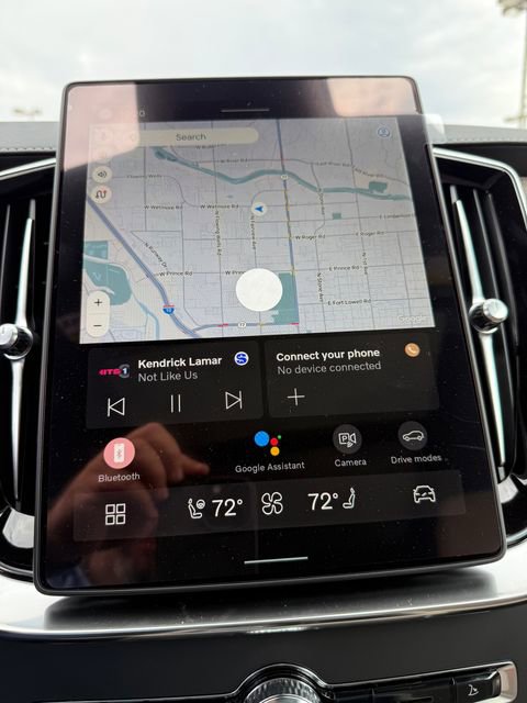 New 2026 Volvo XC90 B6 Plus w/ Protection Package Premier image 24