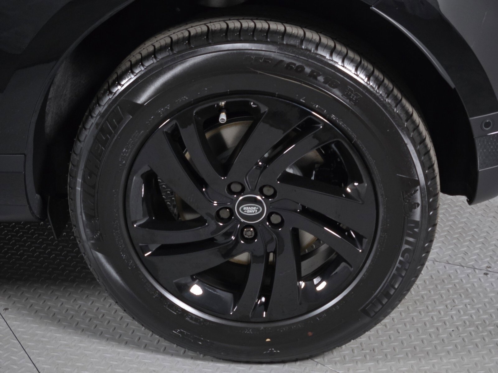 New 2026 Land Rover Range Rover Evoque S image 10