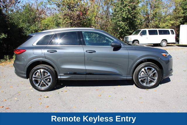Certified 2025 Audi Q5 Premium w/ Premium Plus AWD/4WD image 12