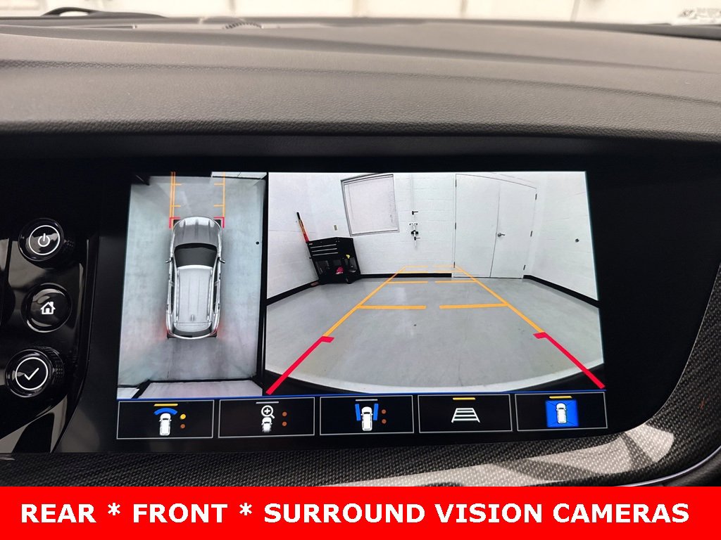 Used 2022 Buick Envision Essence w/ Technology Package I image 3