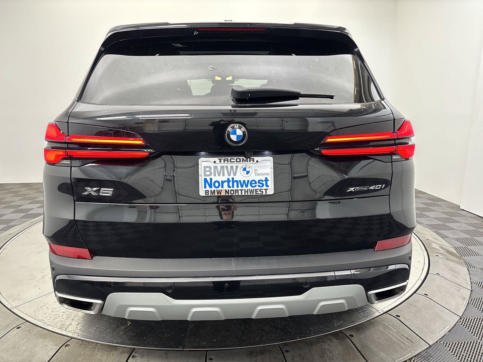 Used 2024 BMW X5 xDrive40i w/ Premium Package AWD/4WD image 15