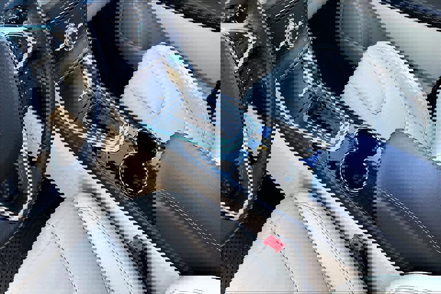 Used 2017 Ford Edge Titanium w/ Technology Package image 16