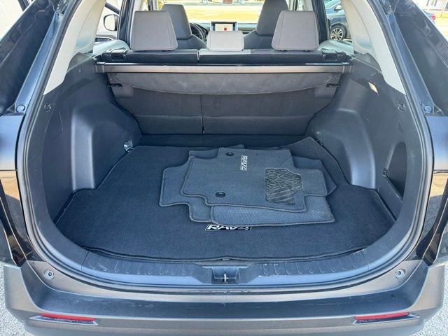 Used 2024 Toyota RAV4 XLE image 20