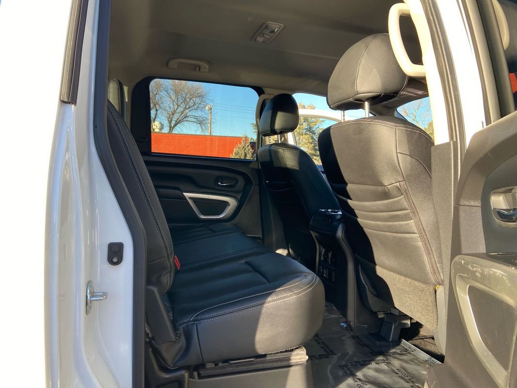 Used 2023 Nissan Titan SV w/ SV Convenience Package image 32