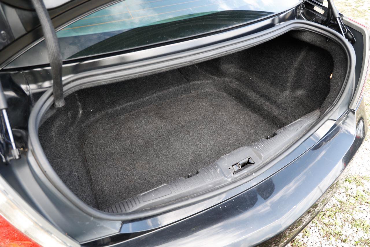 Used 2011 Lincoln MKS AWD w/ 102A Rapid Spec Order Code image 23