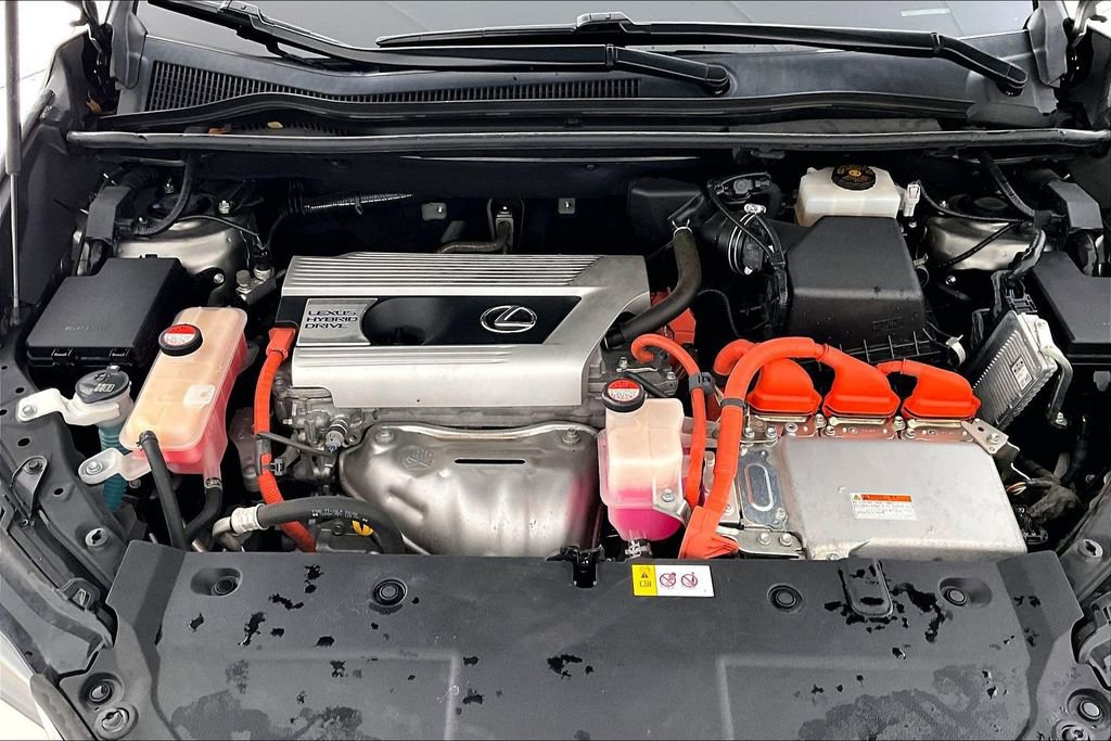 Used 2016 Lexus NX 300h AWD w/ Luxury Package image 13