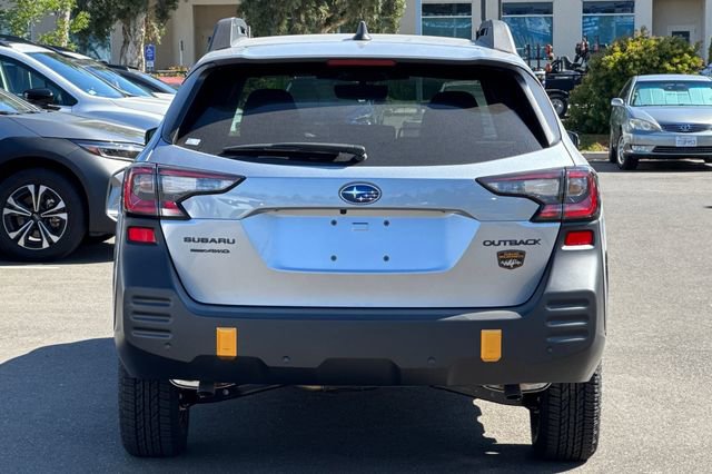 Used 2025 Subaru Outback Wilderness image 5