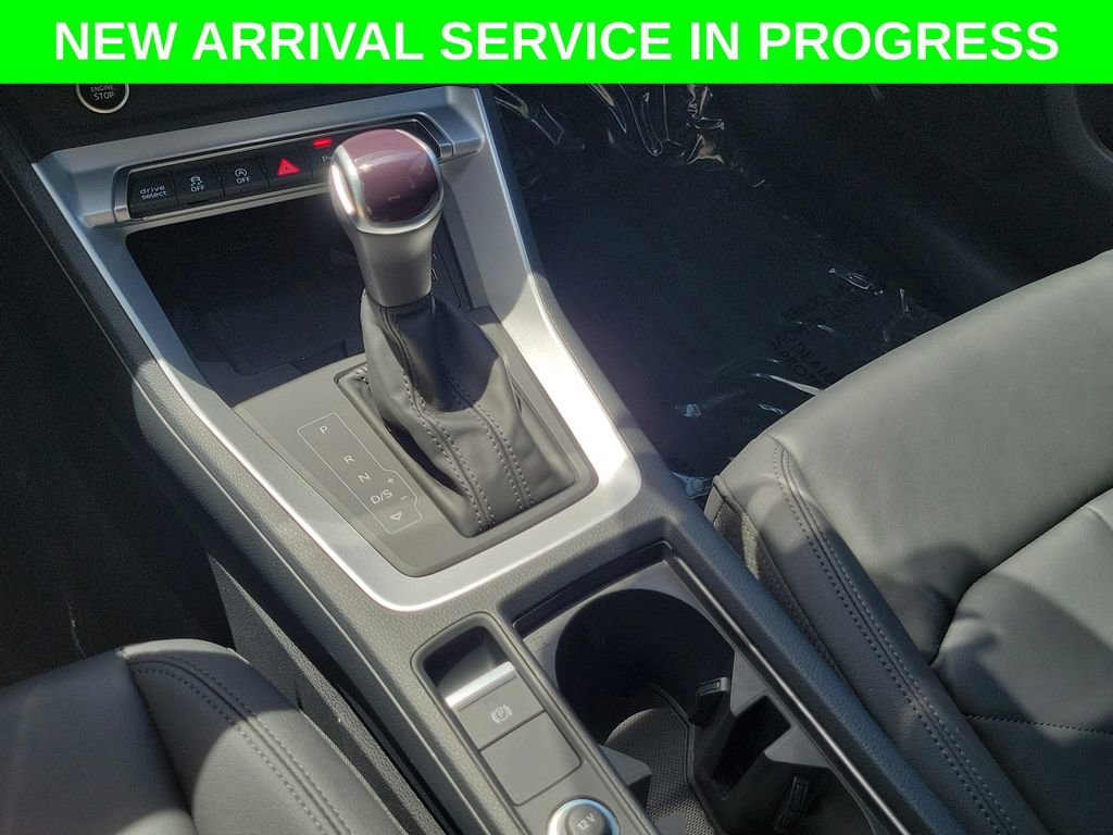 Certified 2025 Audi Q3 2.0T Premium w/ Convenience Package AWD/4WD image 15