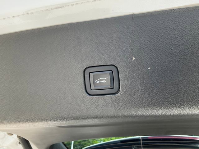 Used 2023 Chevrolet Traverse Premier w/ LPO, Floor Liner Package FWD image 22