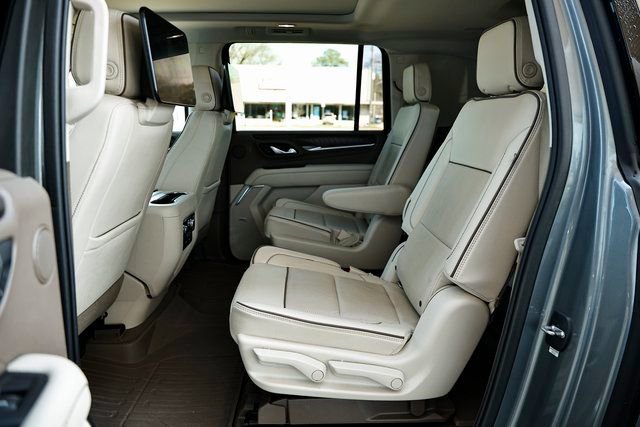 Used 2021 GMC Yukon XL Denali w/ Denali Ultimate Package image 29