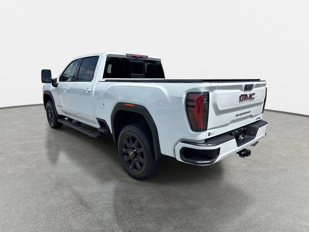 Used 2024 GMC Sierra 2500 AT4 w/ Technology Package AWD/4WD image 6