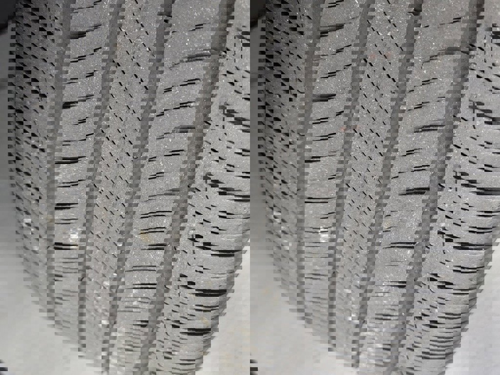 Used 2018 Toyota Camry SE w/ Moonroof Package image 28