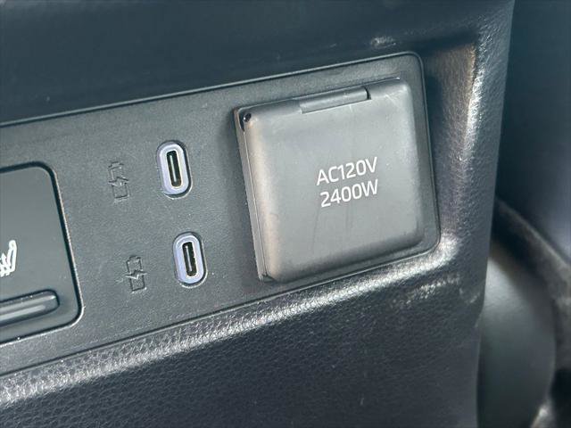 Certified 2025 Toyota 4Runner Platinum AWD/4WD image 25