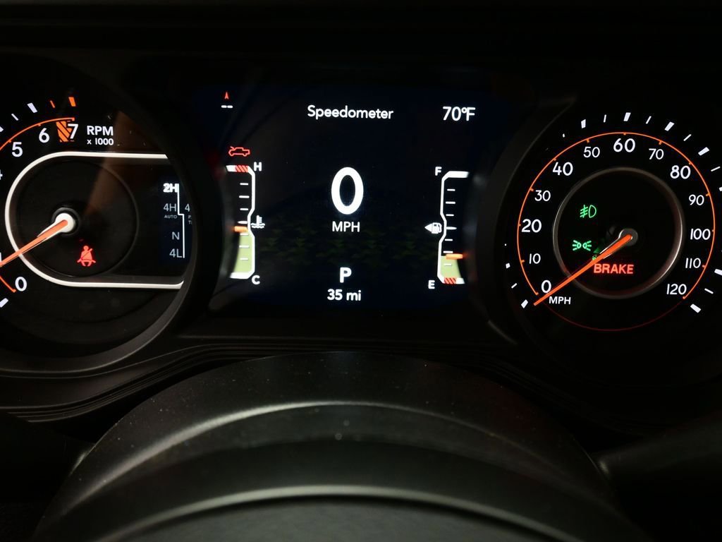 New 2025 Jeep Gladiator Mojave image 18