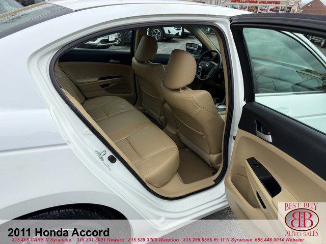 Used 2011 Honda Accord SE image 18