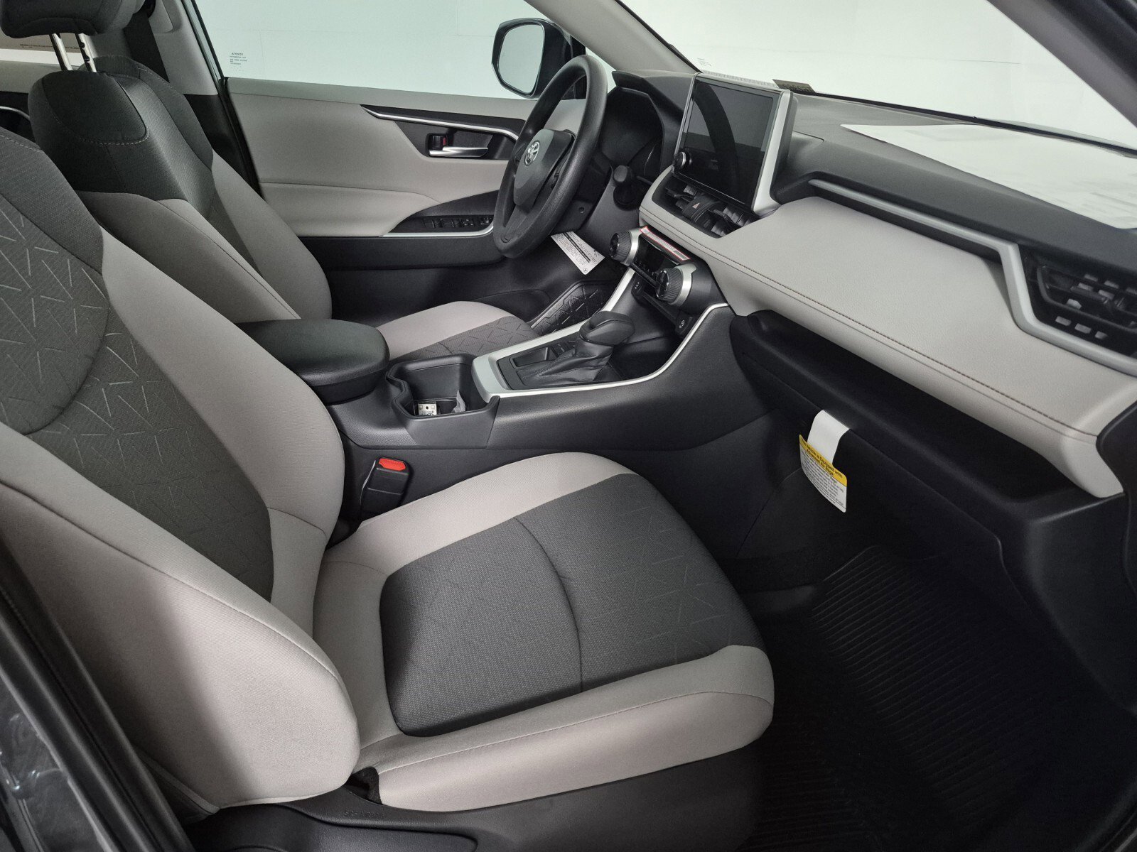 New 2025 Toyota RAV4 XLE image 37