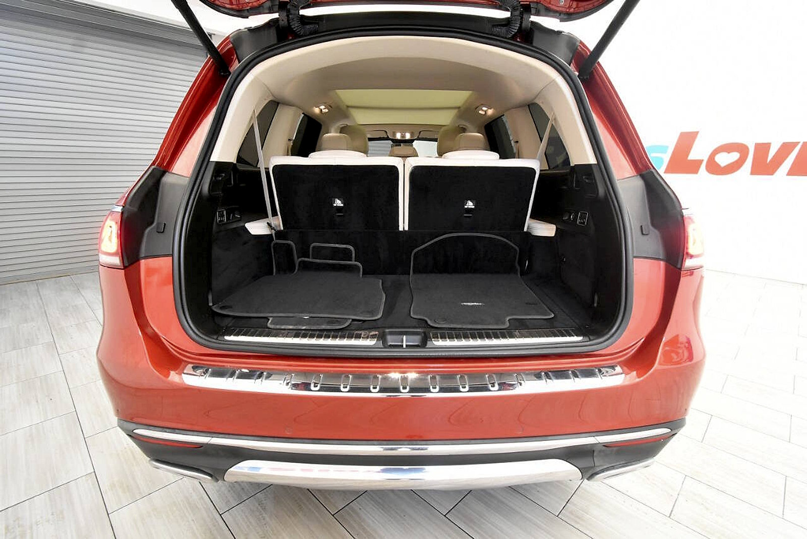 Used 2021 Mercedes-Benz GLS 450 4MATIC image 39