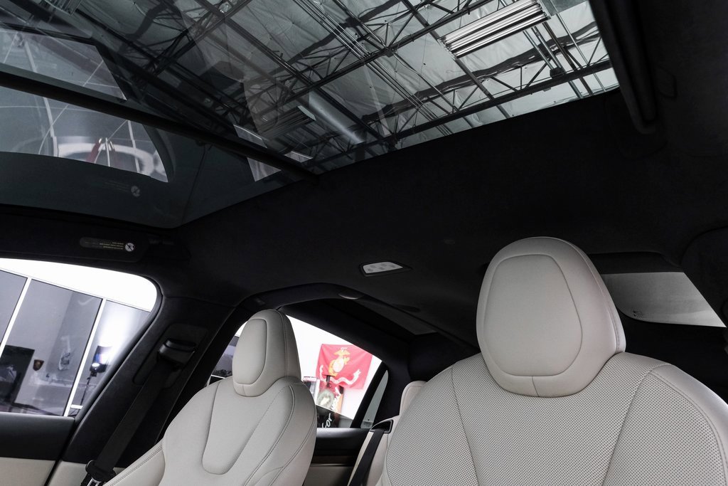 Used 2022 Tesla Model X image 6