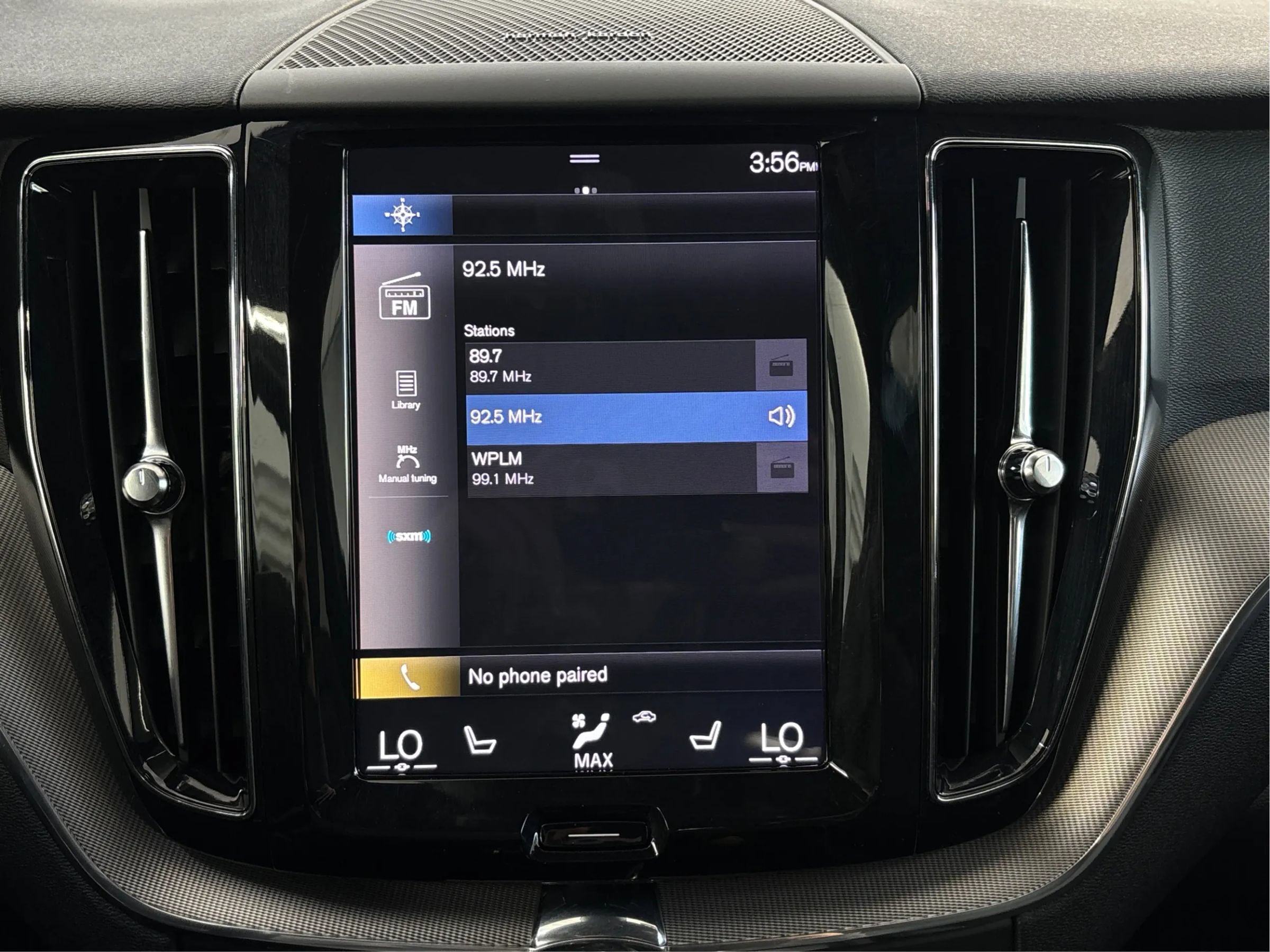 Used 2019 Volvo XC60 T6 R-Design AWD/4WD image 42