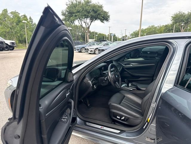 Used 2021 BMW 530i w/ M Sport Package RWD image 12