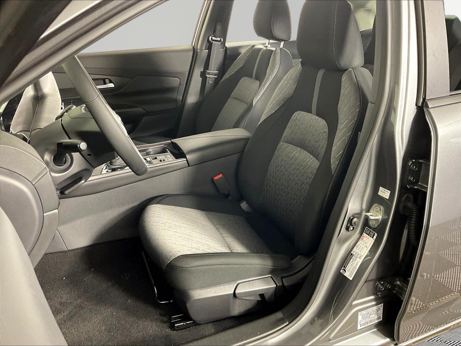 New 2026 Nissan Sentra SV w/ SV Convenience Package FWD image 17
