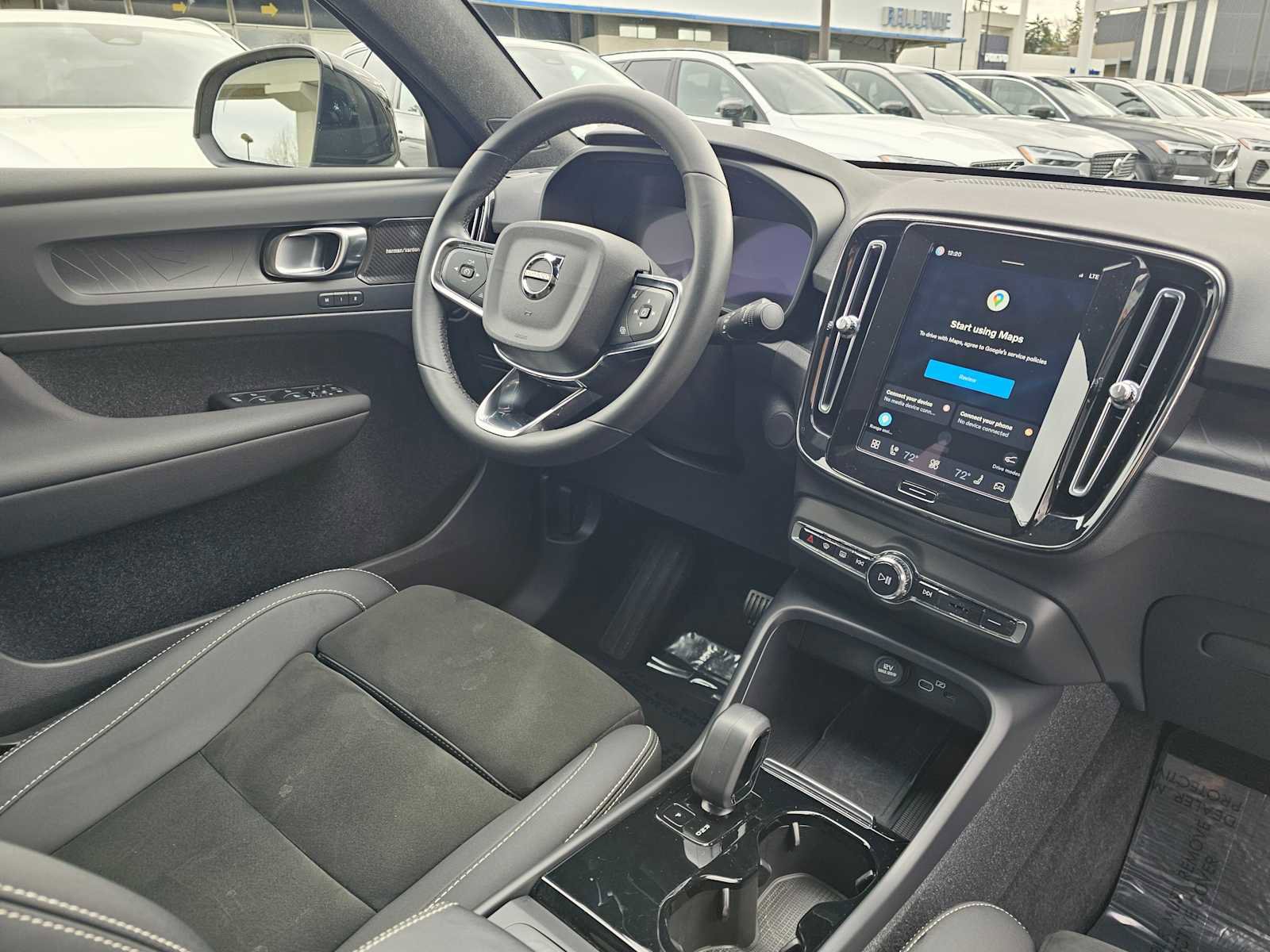 Certified 2023 Volvo C40 P8 Recharge Ultimate image 10