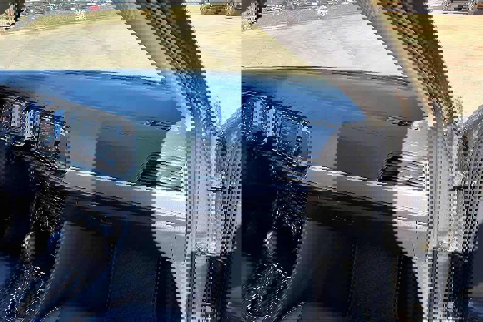 Used 2021 Volkswagen Jetta SE image 17