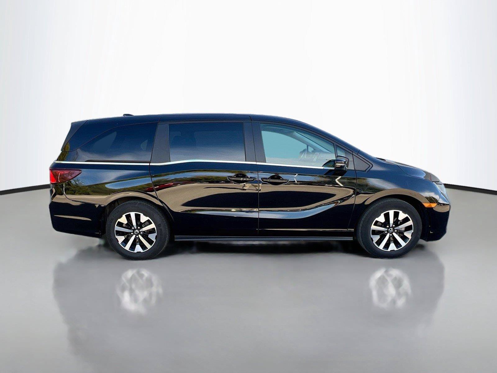 Used 2025 Honda Odyssey EX-L image 18