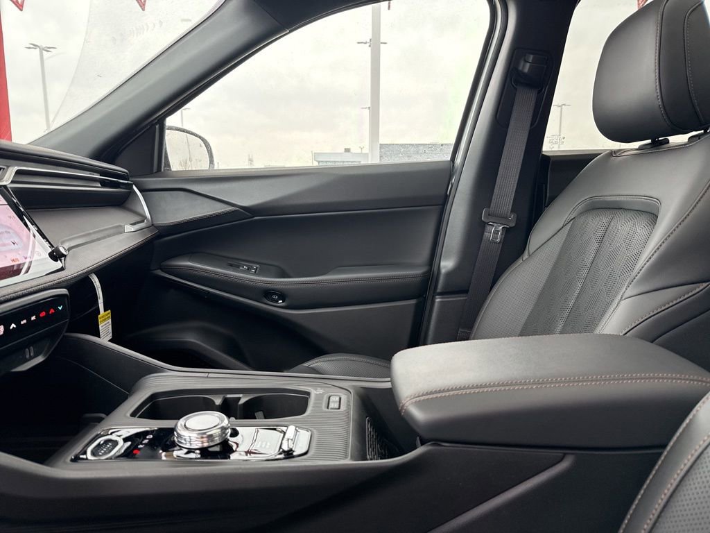 New 2026 Jeep Cherokee Overland w/ Advanced Pro Tech Group image 16