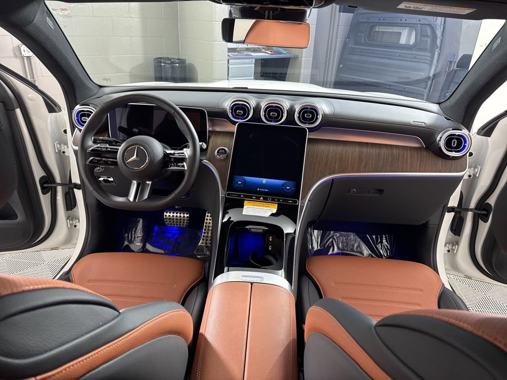 Certified 2025 Mercedes-Benz GLC 300 4MATIC image 26