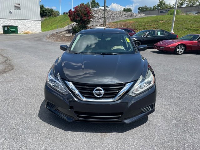 Used 2017 Nissan Altima 2.5 S w/ Power Driver Seat Package image 3