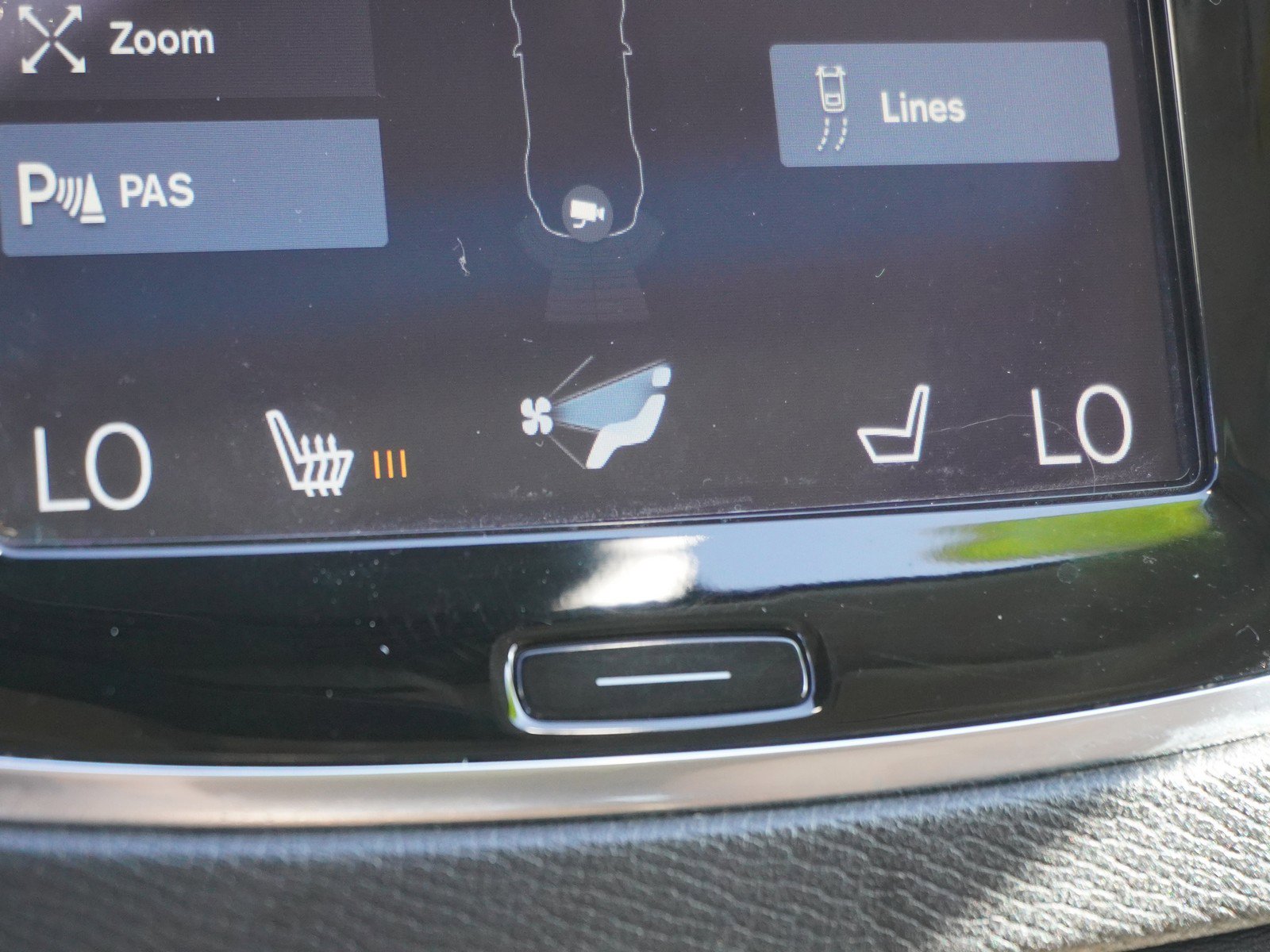 Used 2016 Volvo XC90 T6 Momentum image 29