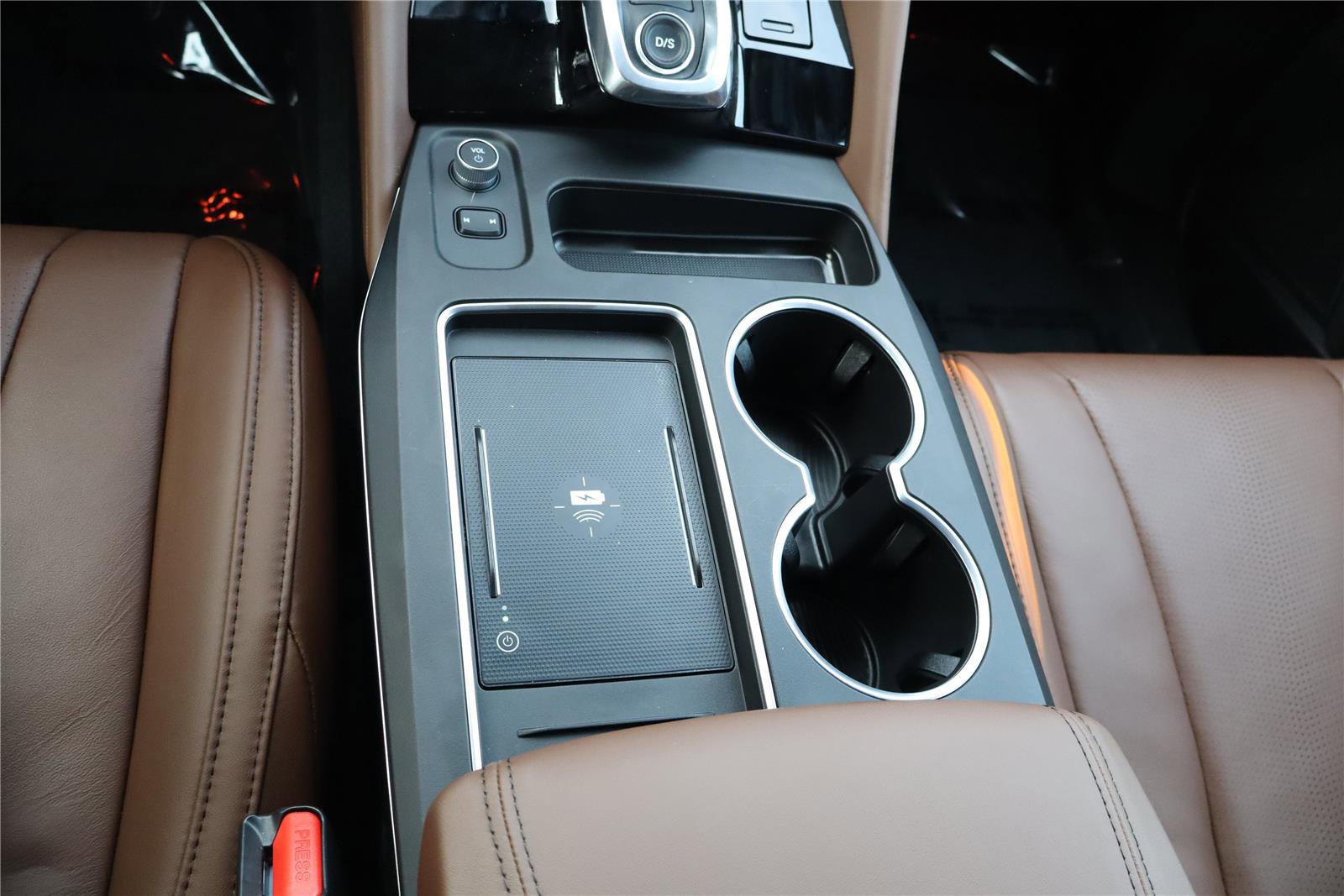 Used 2025 Acura MDX SH-AWD w/ Technology Package image 22