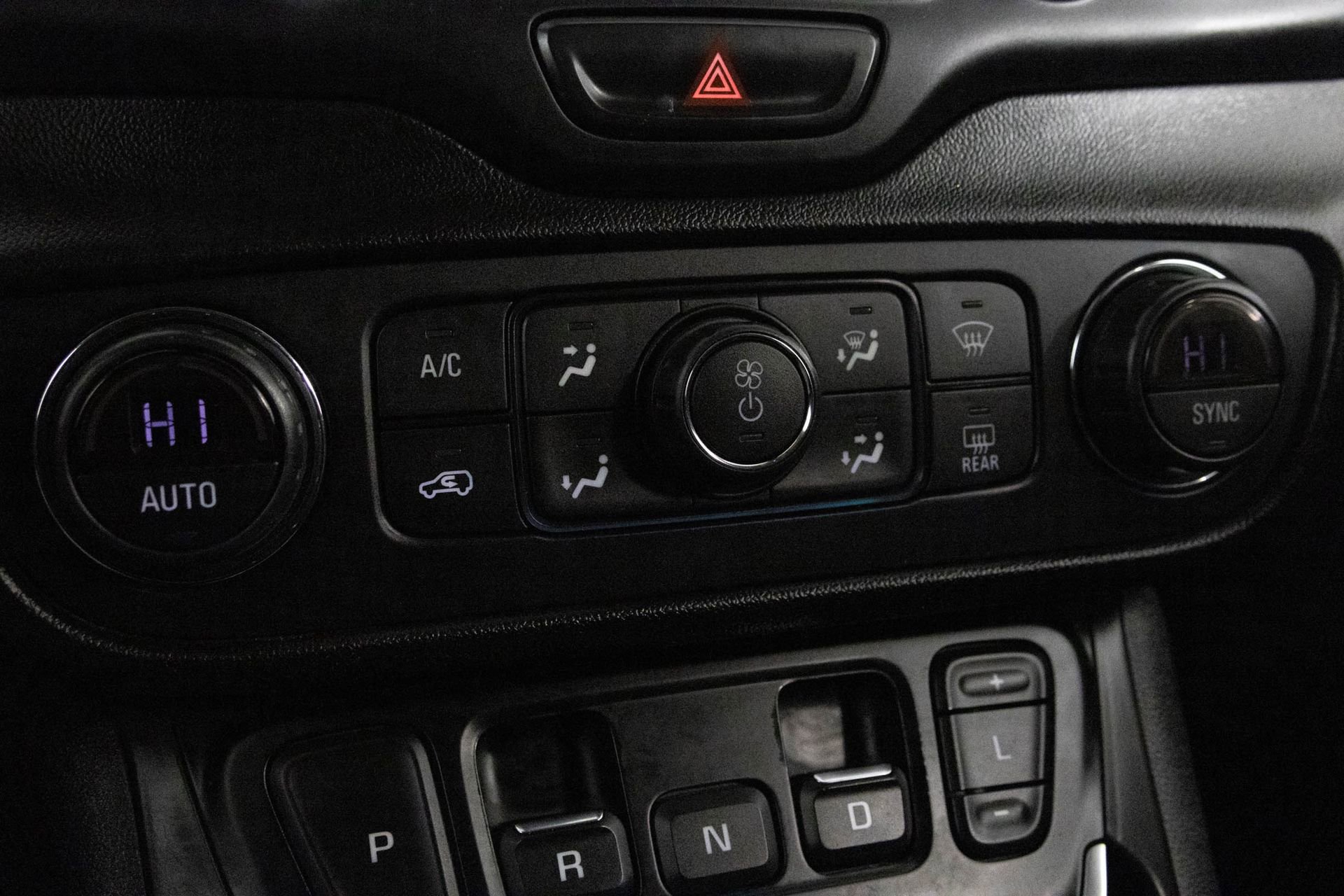 Used 2019 GMC Terrain Denali w/ Advanced Safety Package image 25