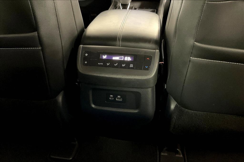 Used 2022 Nissan Pathfinder SL w/ Cargo Package image 33