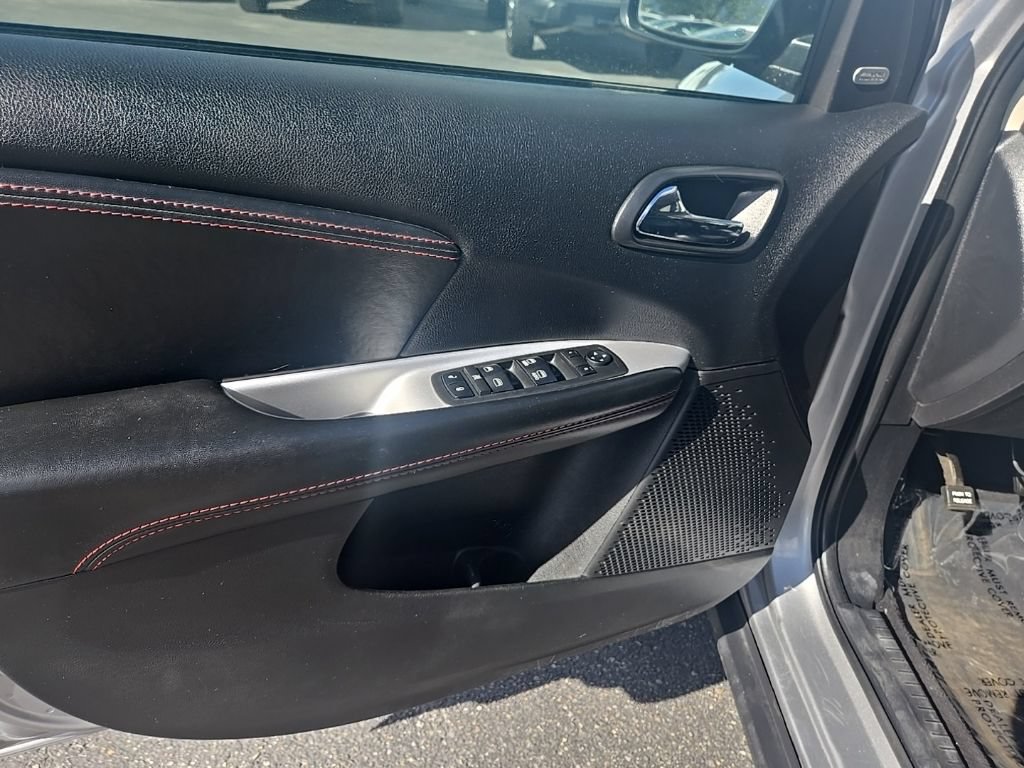 Used 2018 Dodge Journey GT w/ Nav & Sun Group FWD image 8