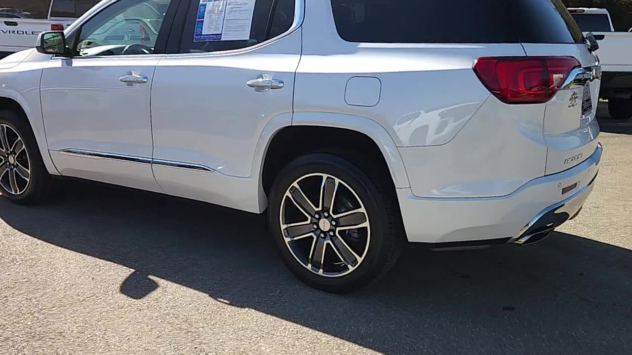 Used 2019 GMC Acadia Denali image 6