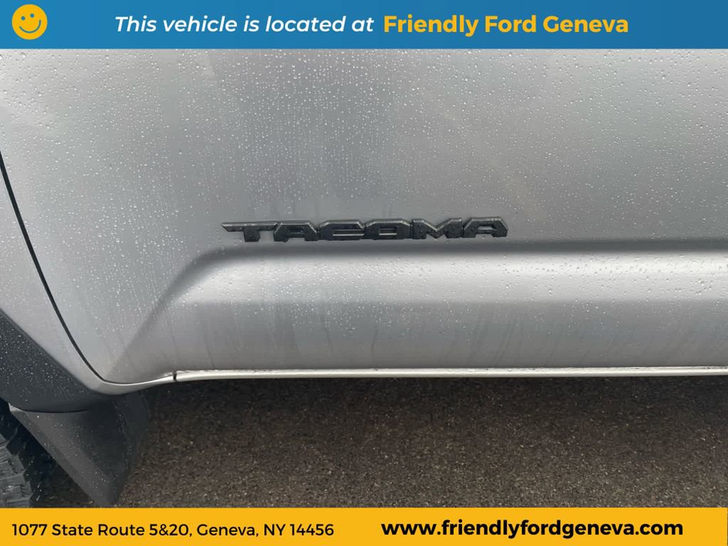 Used 2020 Toyota Tacoma TRD Off-Road w/ Technology Package AWD/4WD image 10