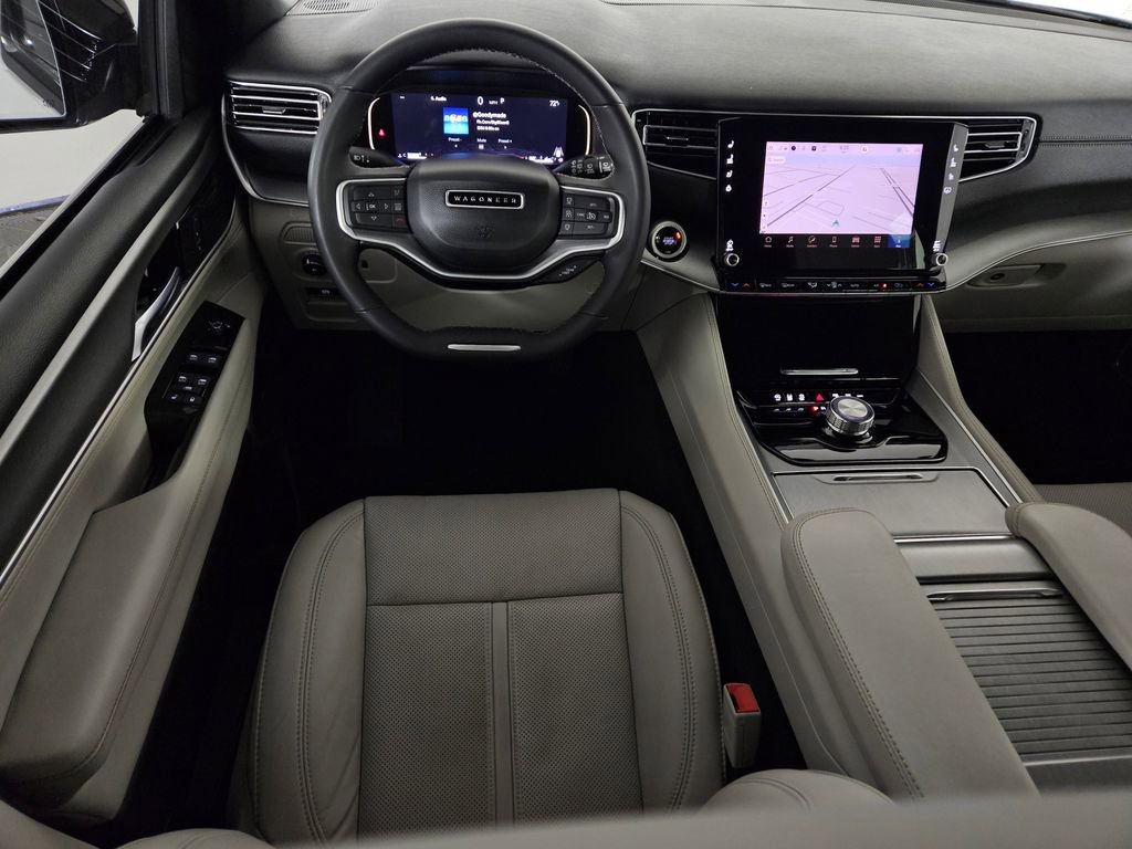 Used 2025 Jeep Wagoneer 2WD image 8