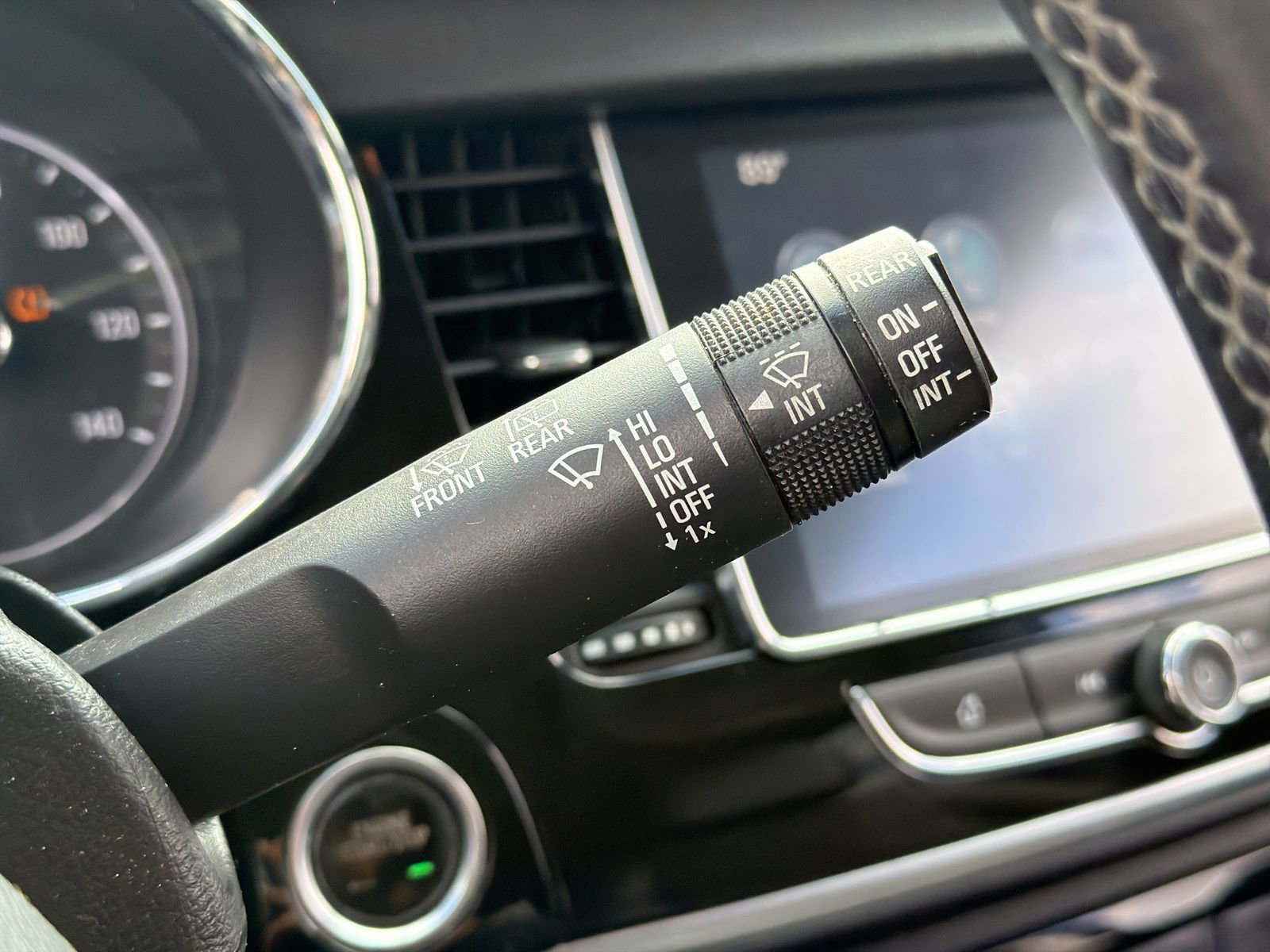 Used 2017 Buick Encore Preferred image 28