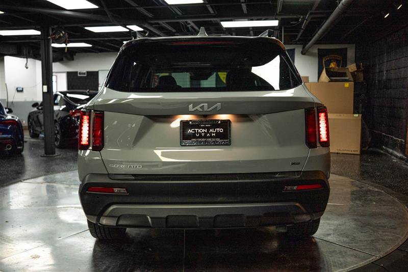 Used 2023 Kia Sorento X-Line EX image 6
