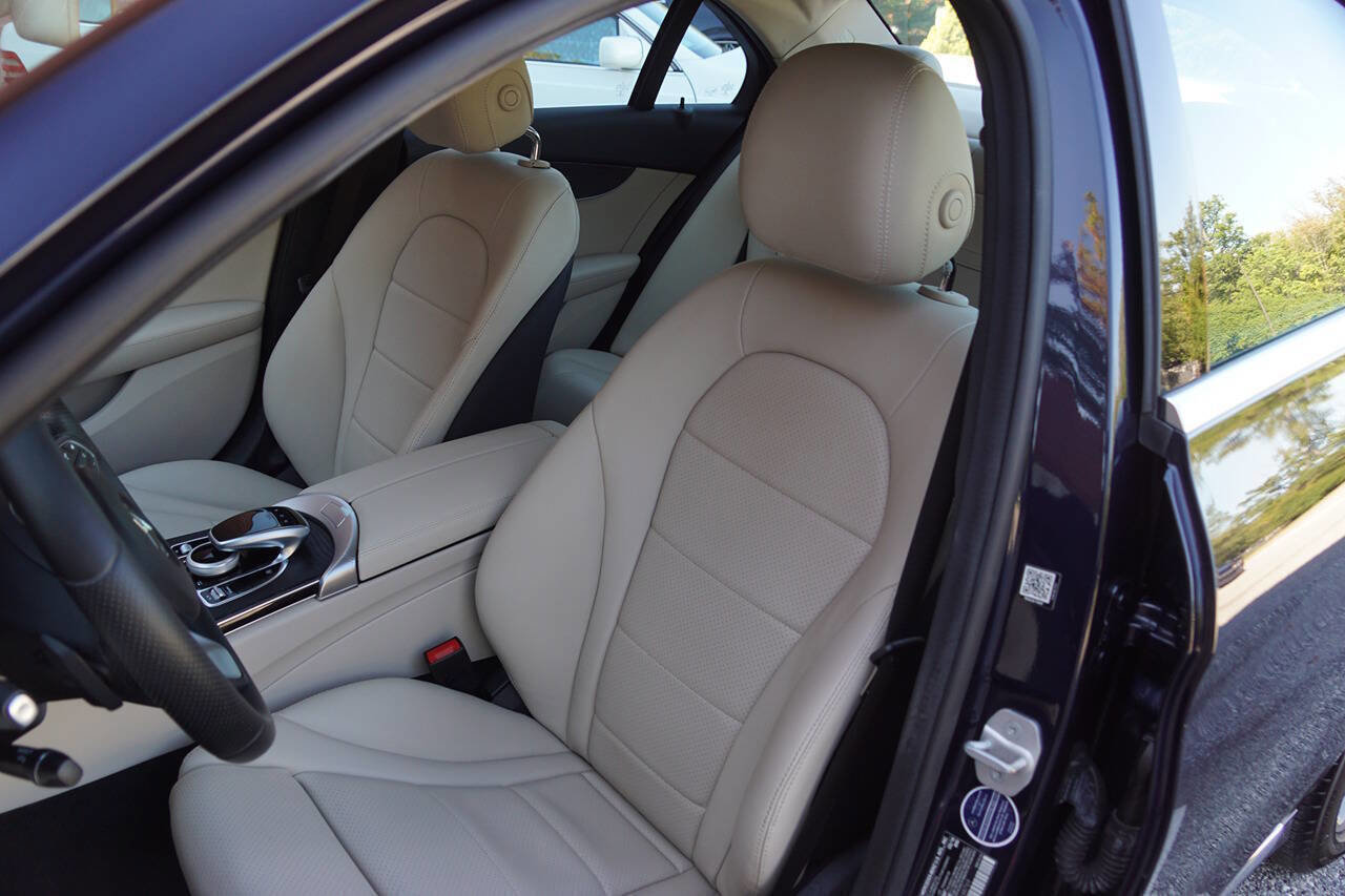 Used 2016 Mercedes-Benz C 300 Sedan image 22