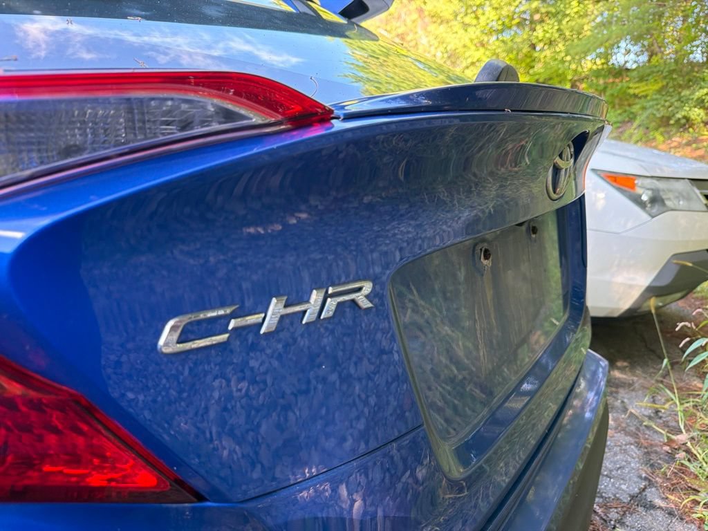 Used 2018 Toyota C-HR XLE FWD image 9