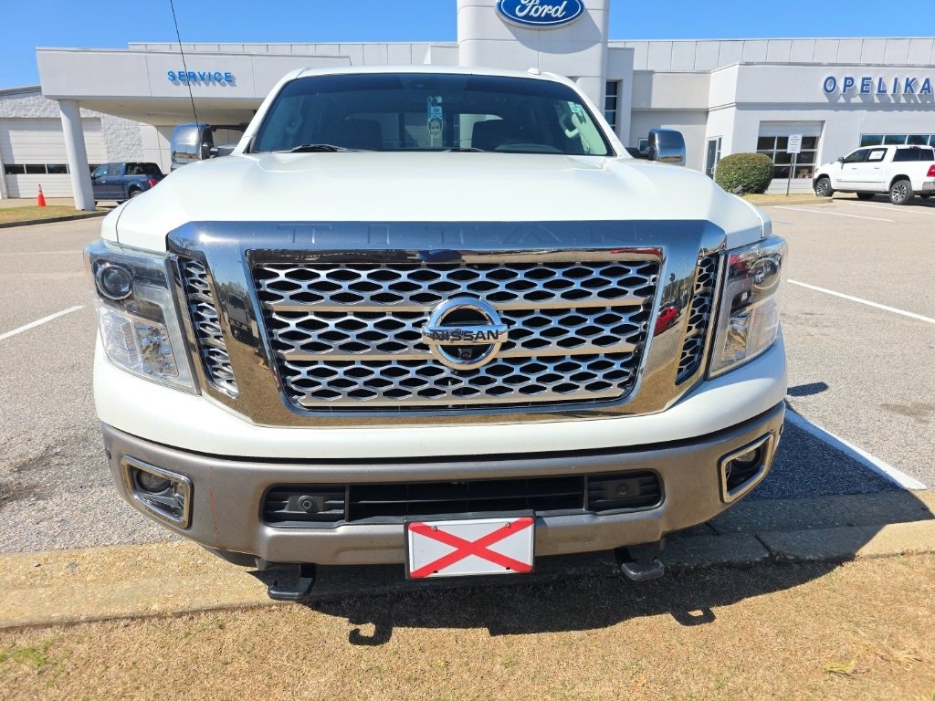 Used 2018 Nissan Titan Platinum Reserve w/ Platinum Utility Package image 7
