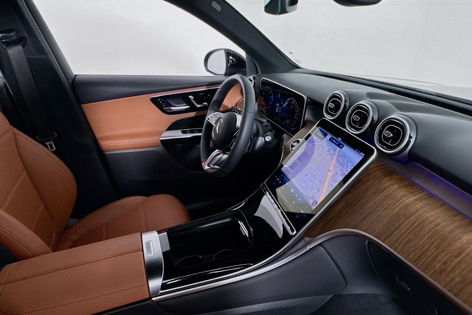 Certified 2025 Mercedes-Benz GLC 350e 4MATIC image 17