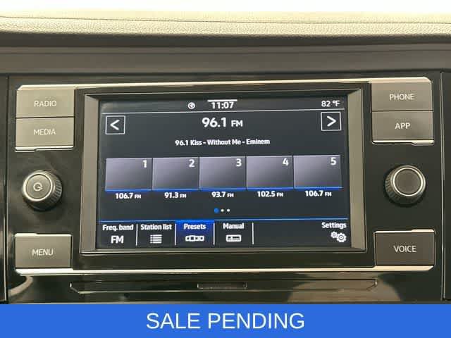 Used 2024 Volkswagen Jetta SE FWD image 11