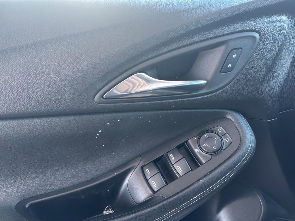 Used 2024 Buick Encore GX Sport Touring w/ Comfort Package image 18