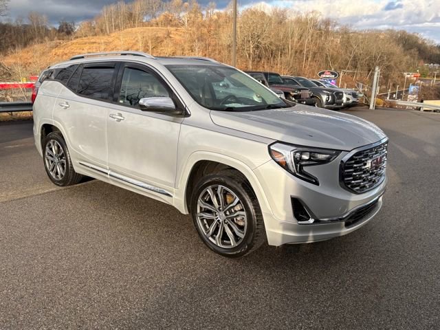 Used 2018 GMC Terrain Denali w/ Comfort Package image 7