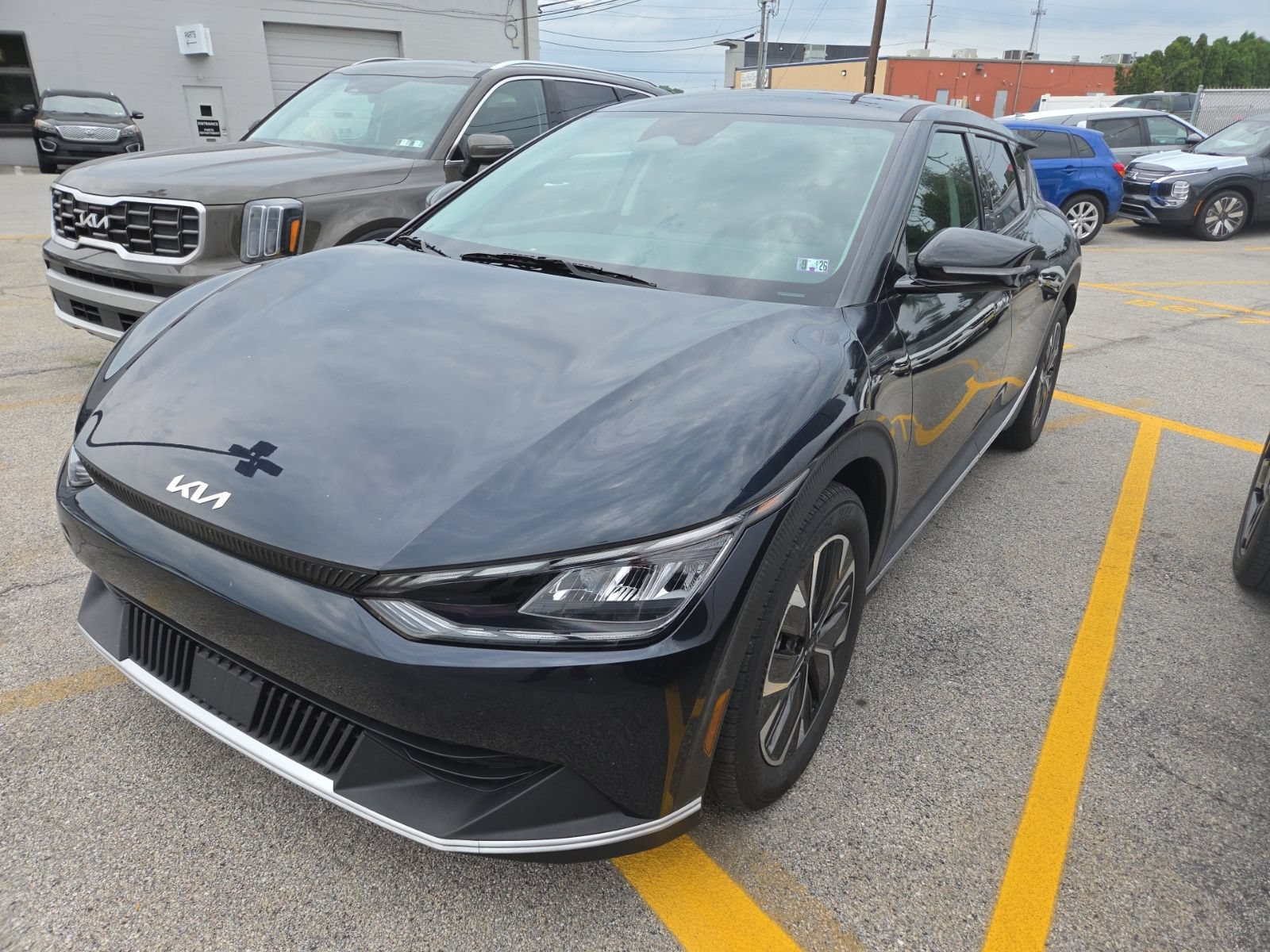 Certified 2024 Kia EV6 Light AWD/4WD image 1
