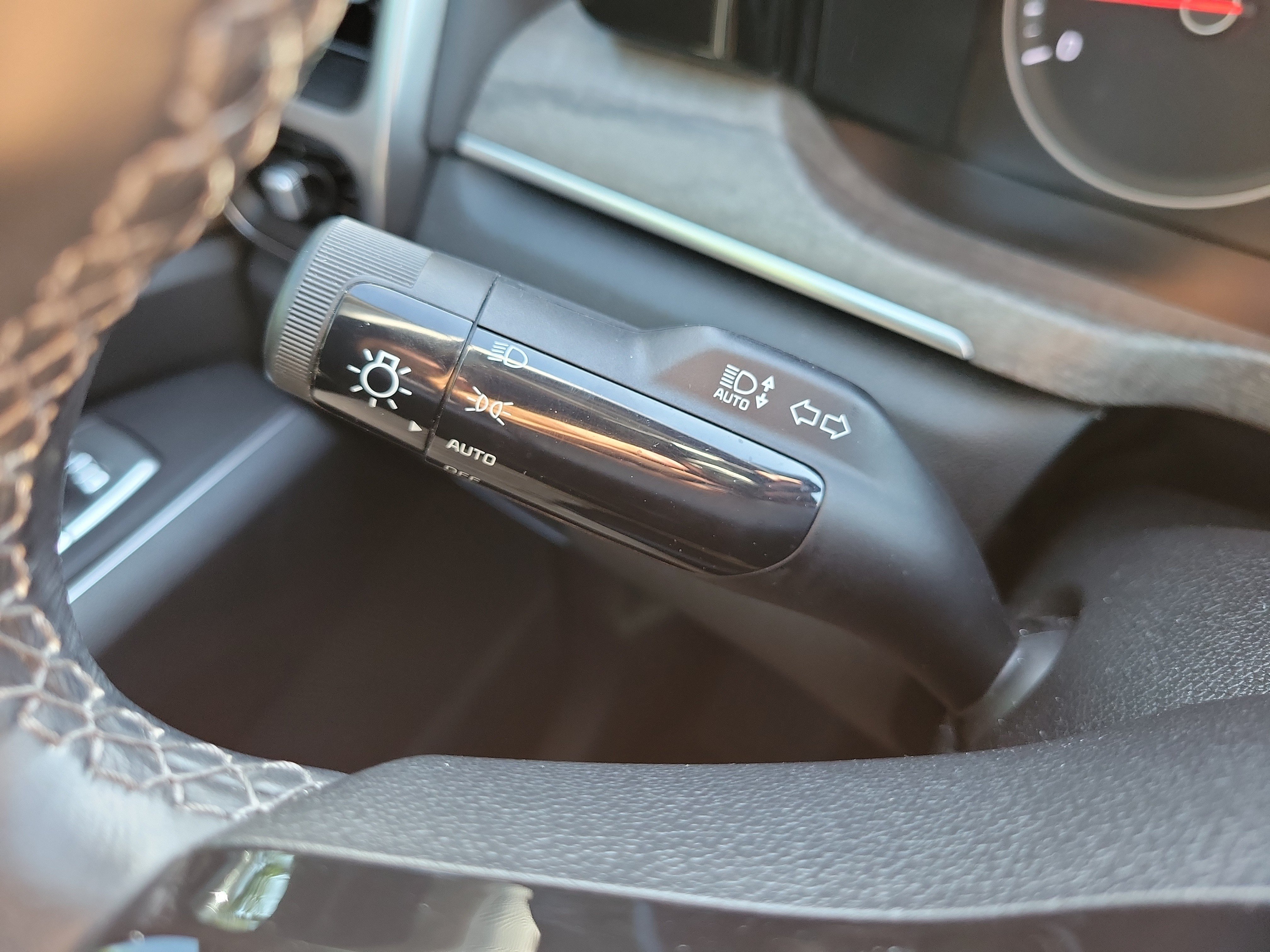 Certified 2022 Kia Sorento S AWD/4WD image 29